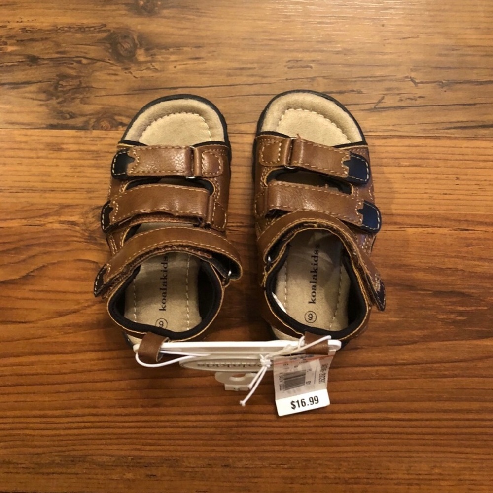 Toddler Boys Sandals ~ size 6